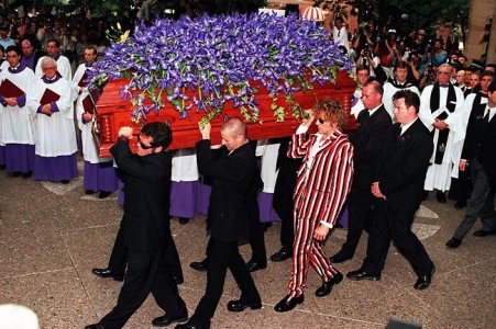 809947-michael-hutchence